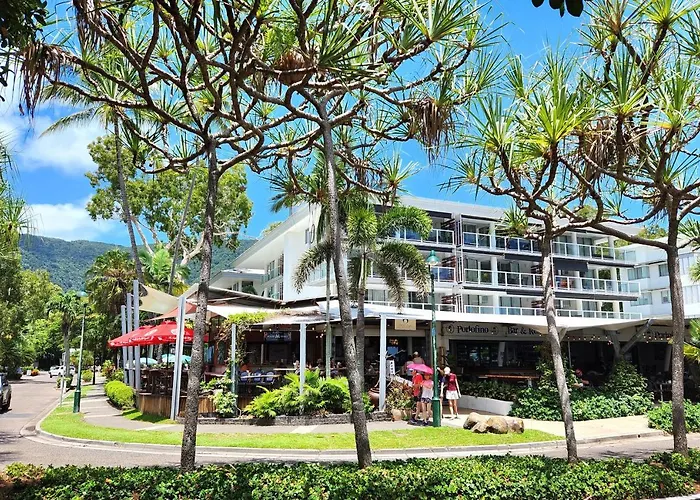 Palm Cove Beach Apartment