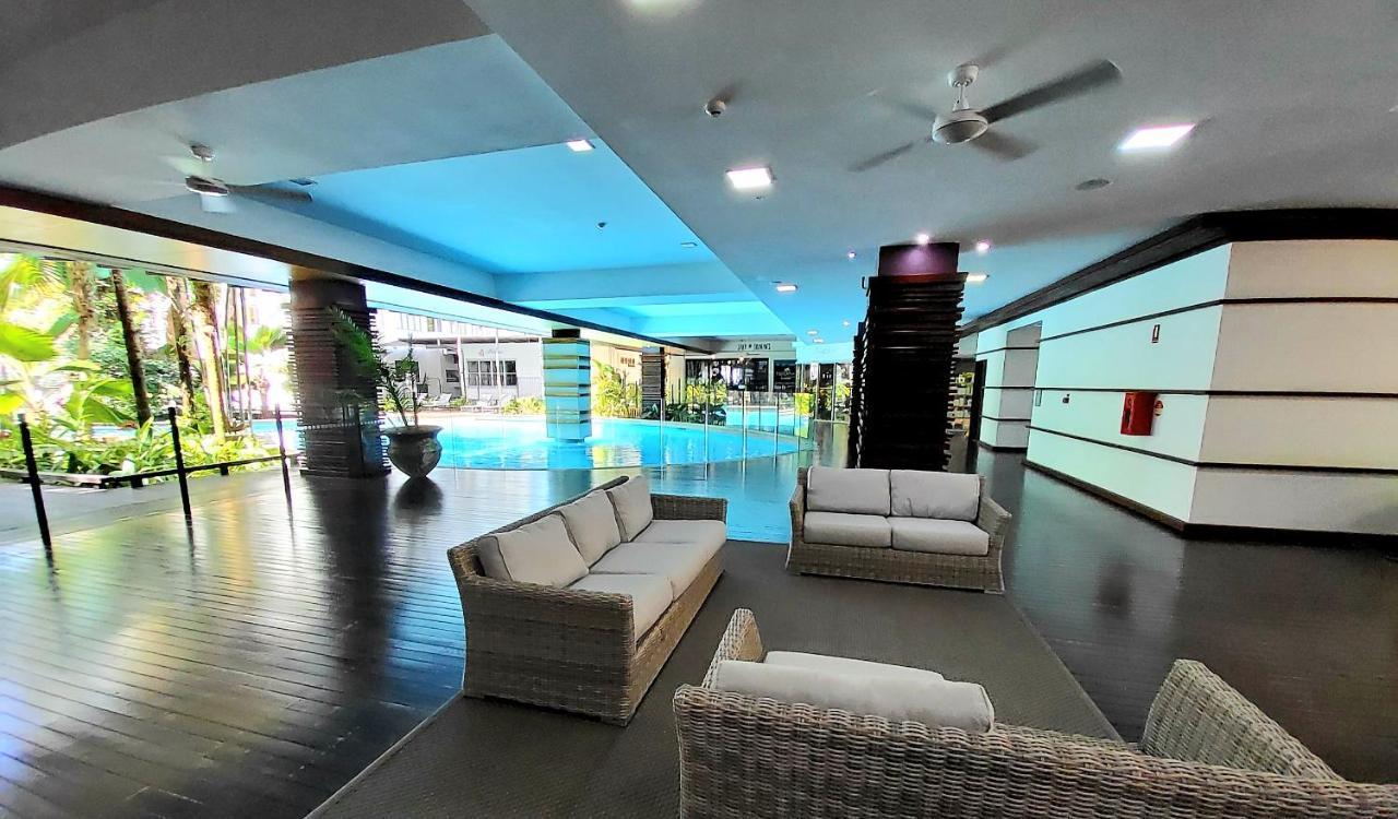 Palm Cove Beach Apartment