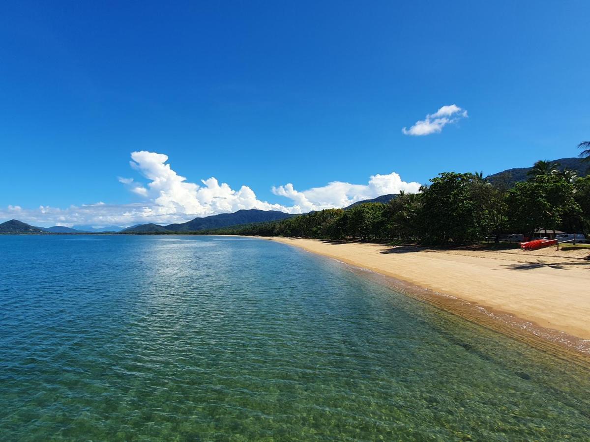 Palm Cove Beach Apartment Apartment